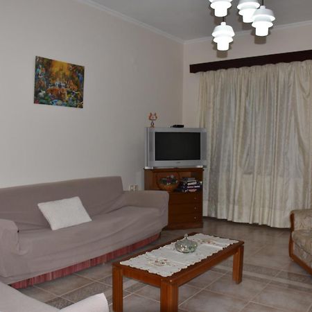 Val'S Place Mytilene Exterior photo